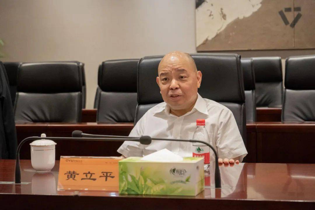 荆州市副市长金鹏一行考察调研中电光谷