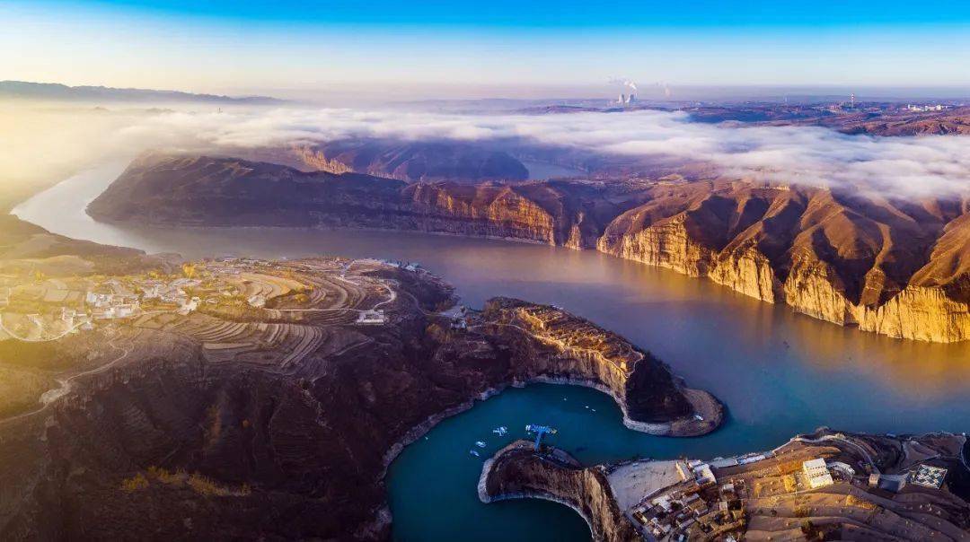 山西最新给出的方案是推进水源,水权,水利,水工,水务"五水综改",这也