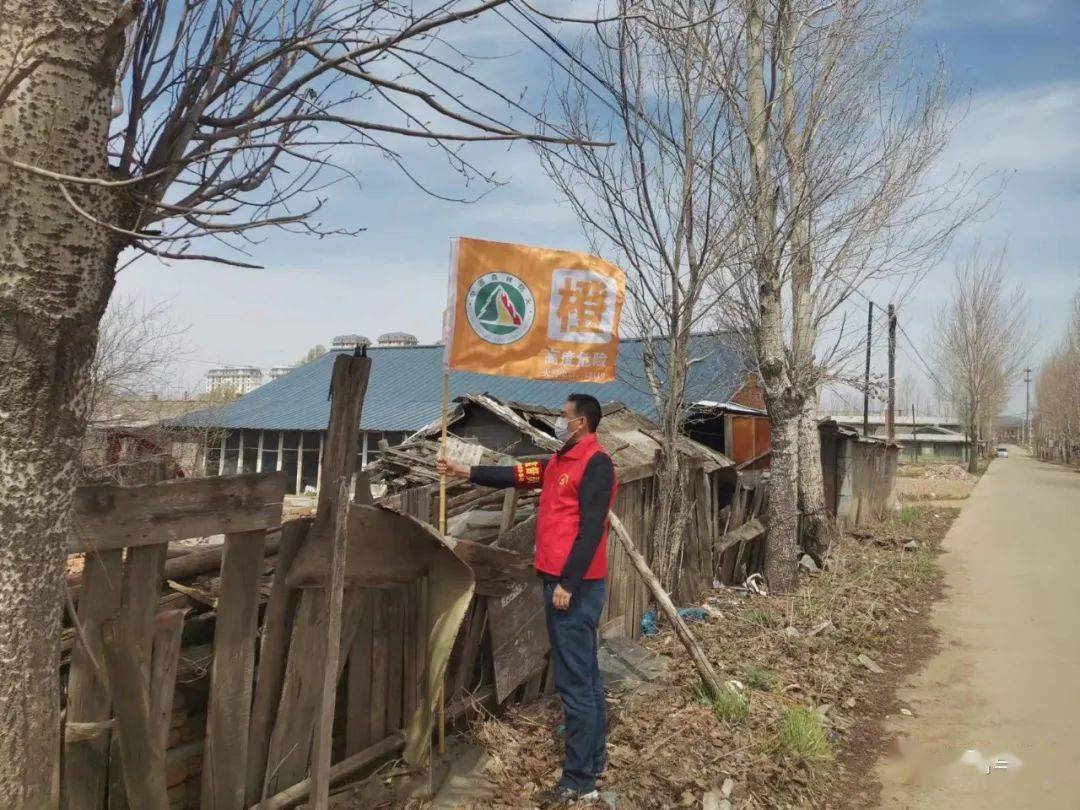 乌马河街道闻风而动开展大风天气预警宣传排查活动