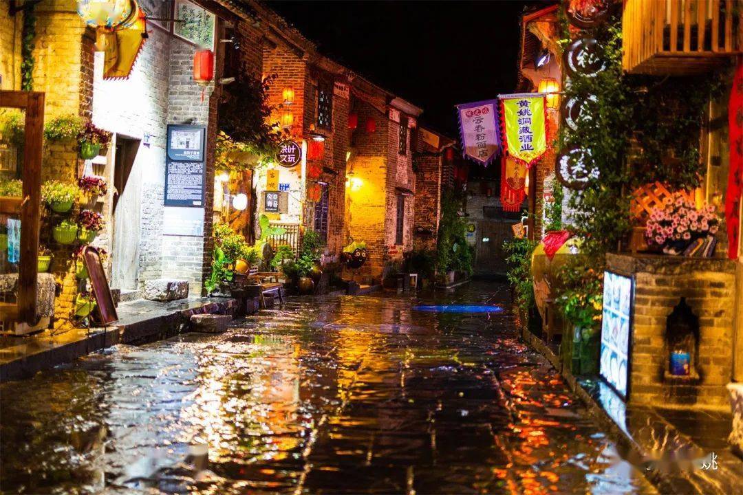 黄姚古镇撩人夜色