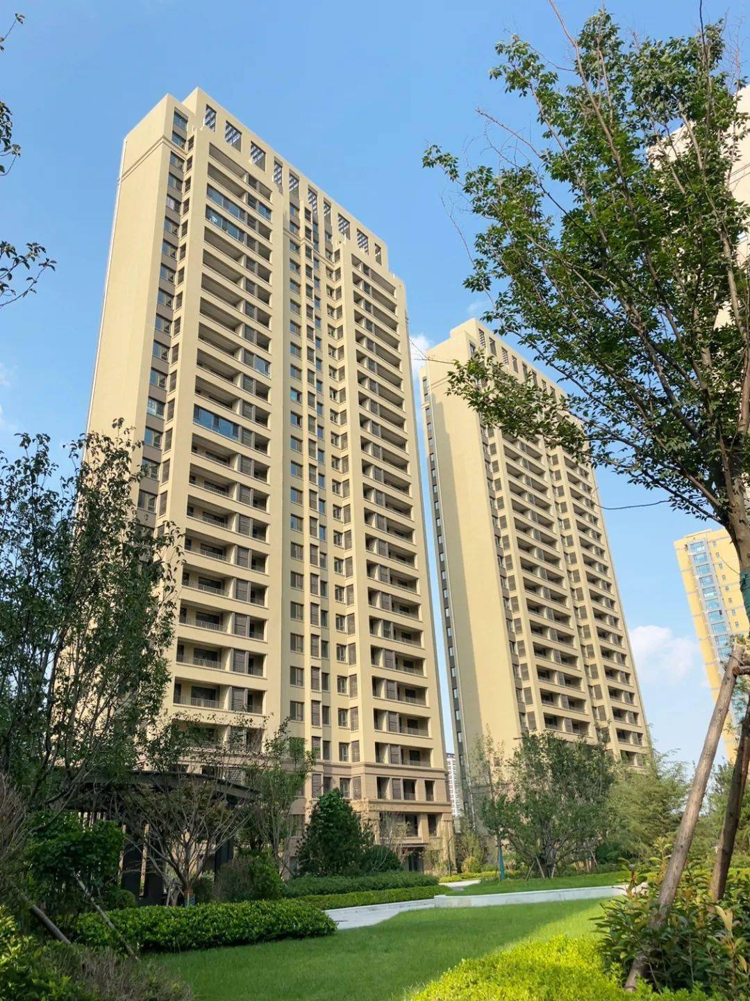 海信红岛府璟悦精装样板间5月15日风华启鉴礼遇全城