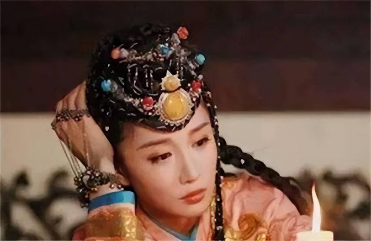 和亲公主被驸马一脚踢死,康熙得知后,报复手段着实高