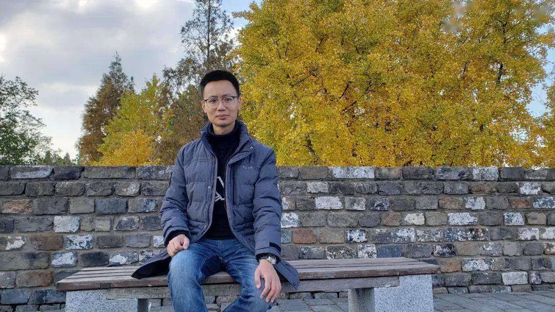 王云杉重返古代生活世界的诗学实践评赵运涛历史的错觉