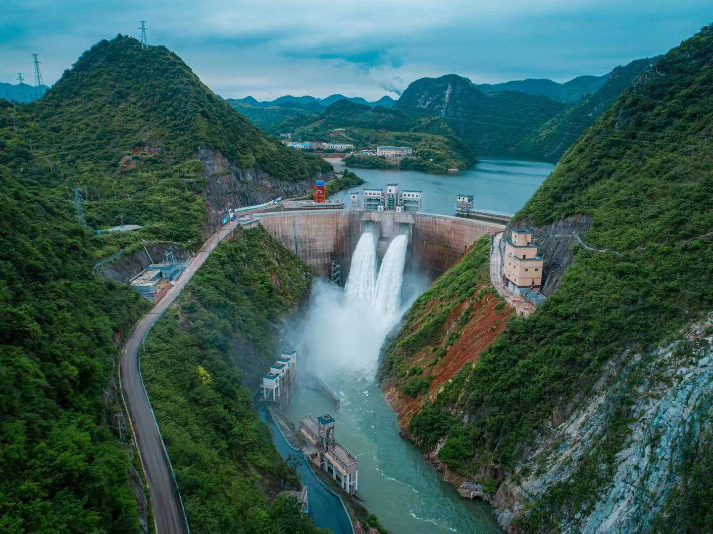 贵州省马岭水利枢纽开发有限公司主要负责兴义市马岭水利枢纽项目建设