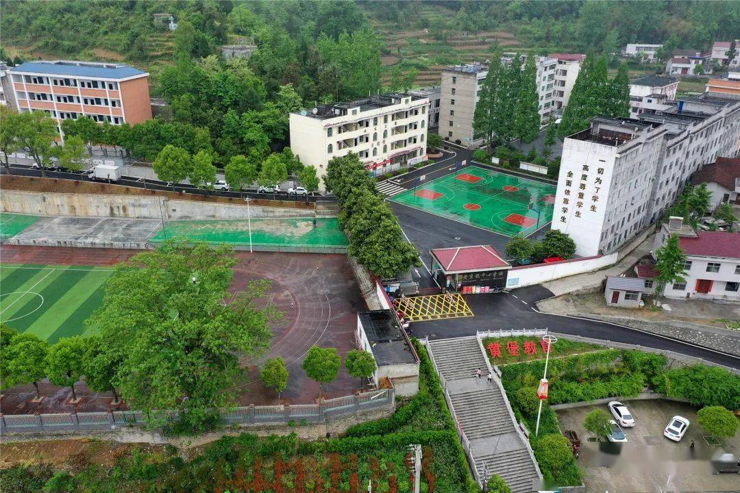 保康这名少年,用真心传递青春正能量_梁致远_黄堡镇_习惯