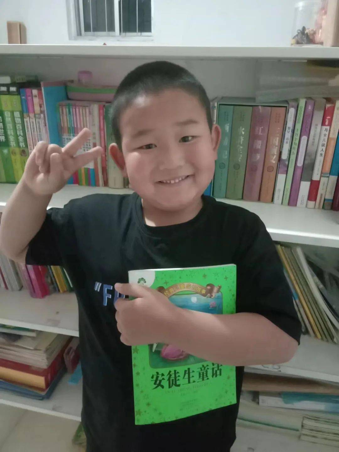 李彦泽 9岁李想 8岁李若菡 7岁侯跃 8岁迟雨桐 10岁陈芮琪 10岁期间