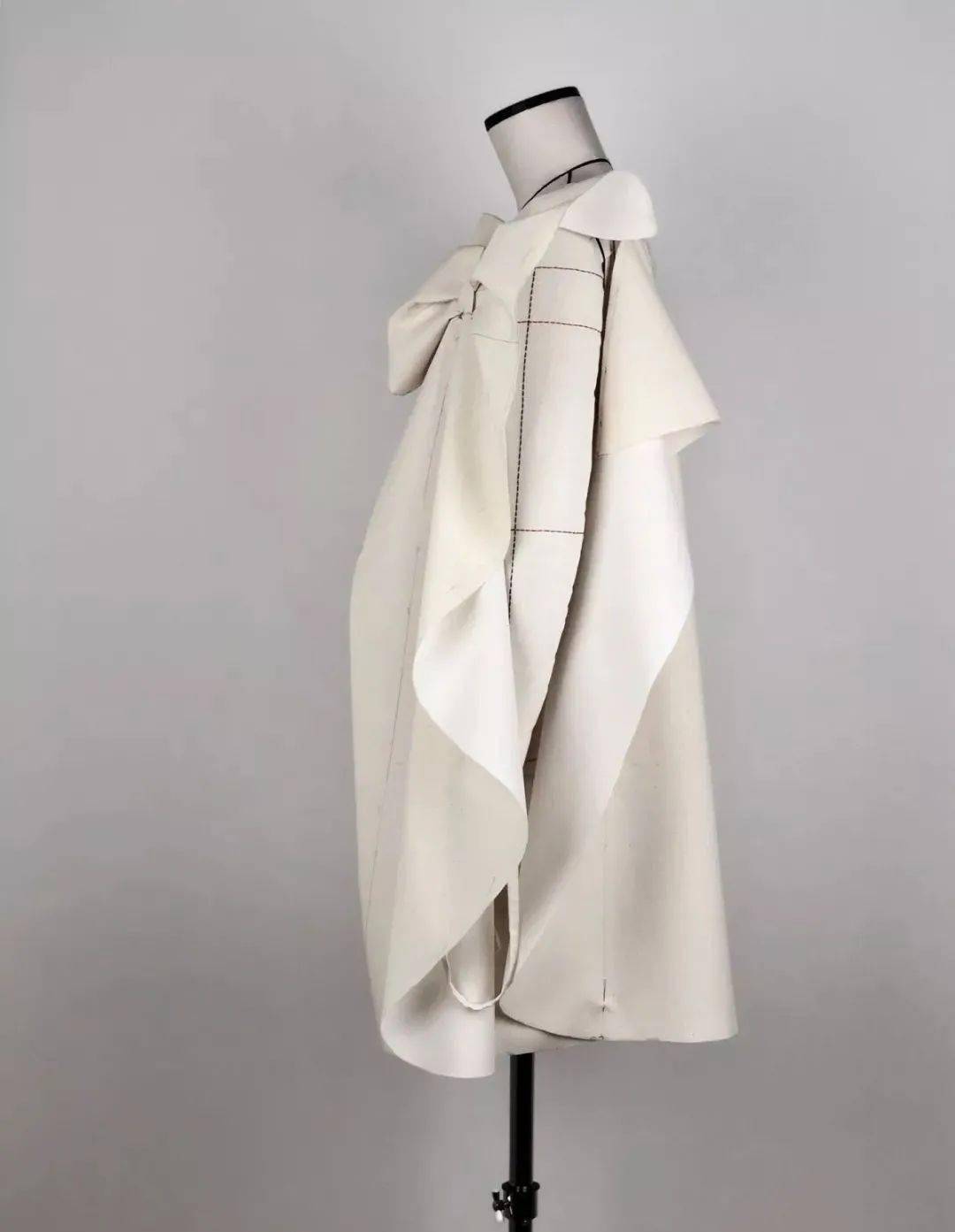 (创意结构全靠立体造型)_裁剪_服装_人体