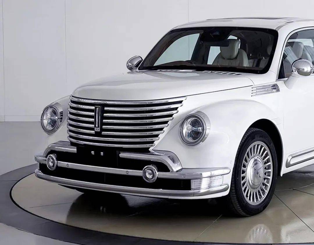 国产复古老爷车正式亮相外观帅爆要价30万