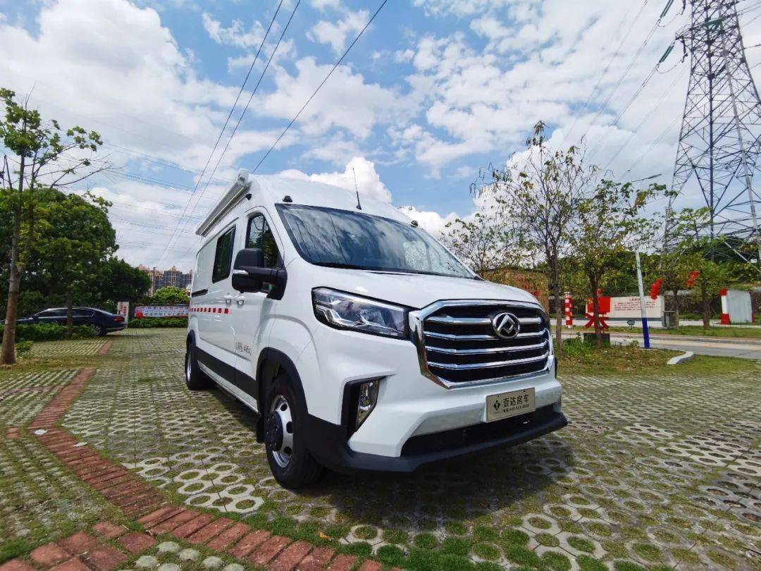 299万高性价比壹达上汽大通v90b型房车