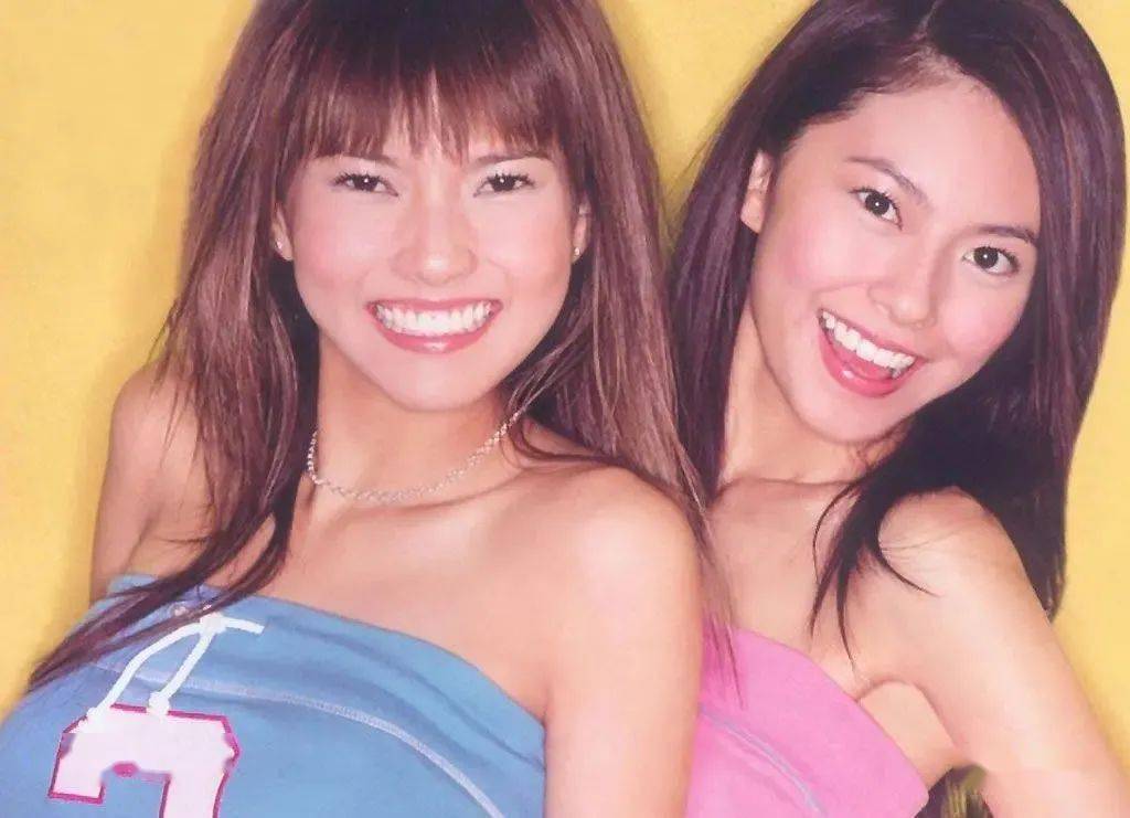 陈国坤妻子玩空中瑜伽,穿背心身材曲线一览无遗,41岁冻龄有术_黄伊汶