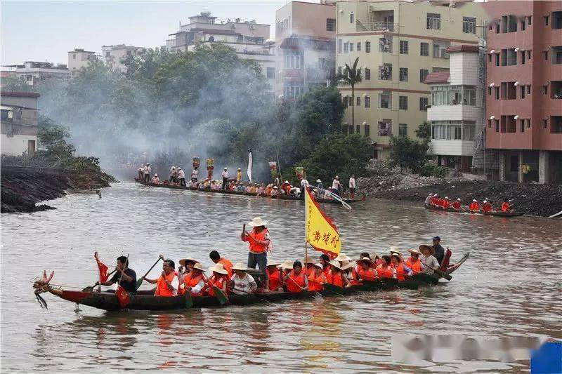 端午龙舟书怀 （作者：向必良）