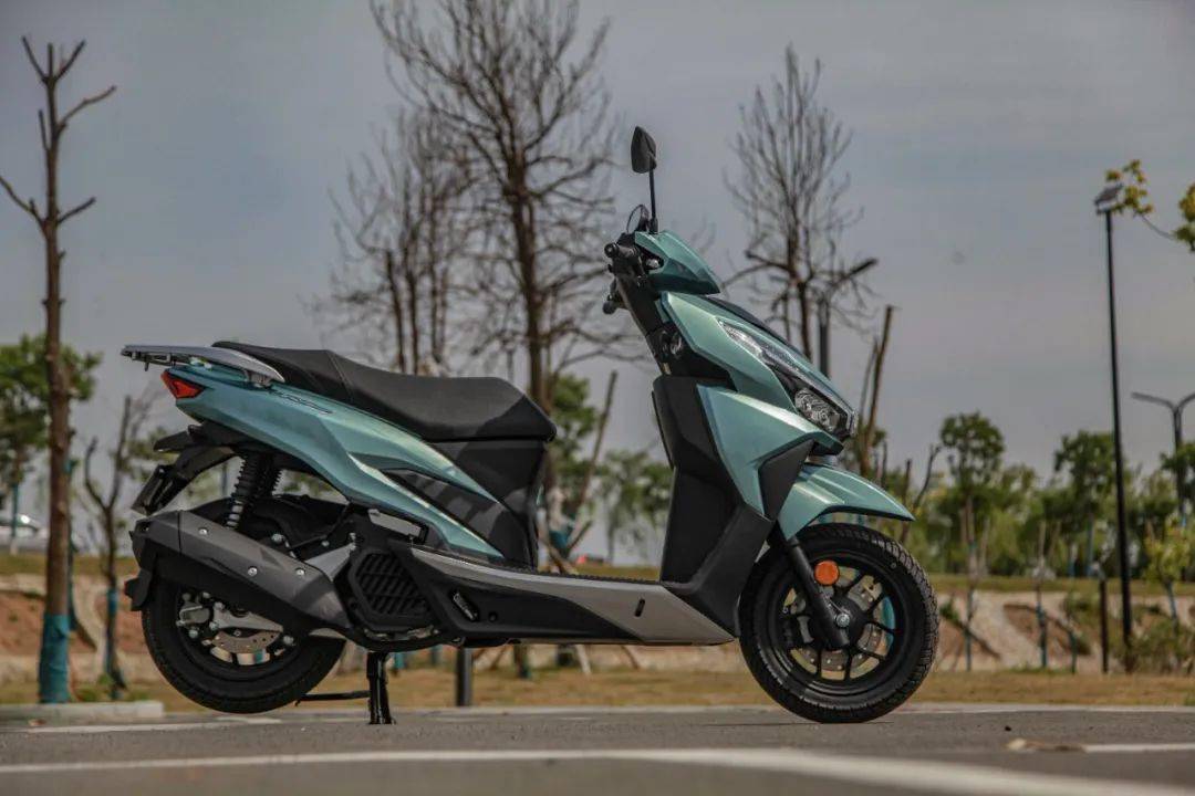 独家混动水冷四气门abs加tcs大阳新车vrs125能否攻进hhs垄断阵营