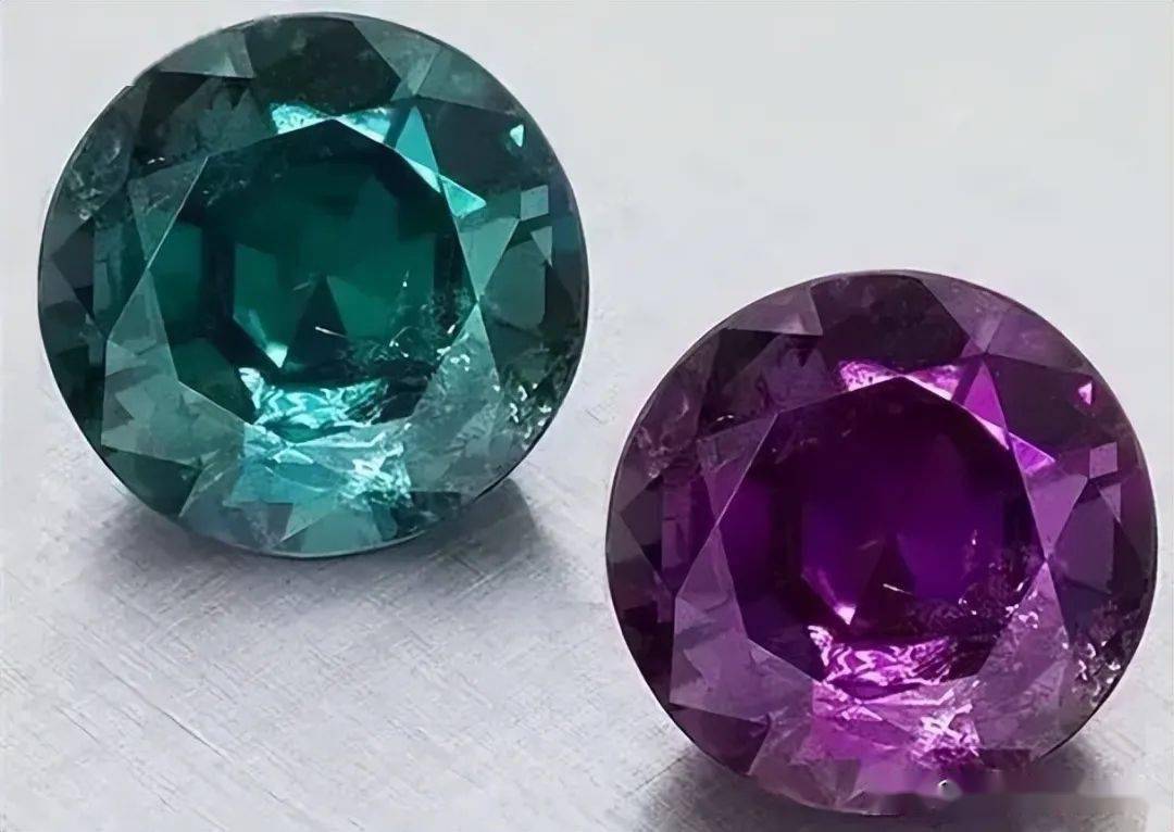 �����ڱ�ʯ���ϵ���Щ�����¡�