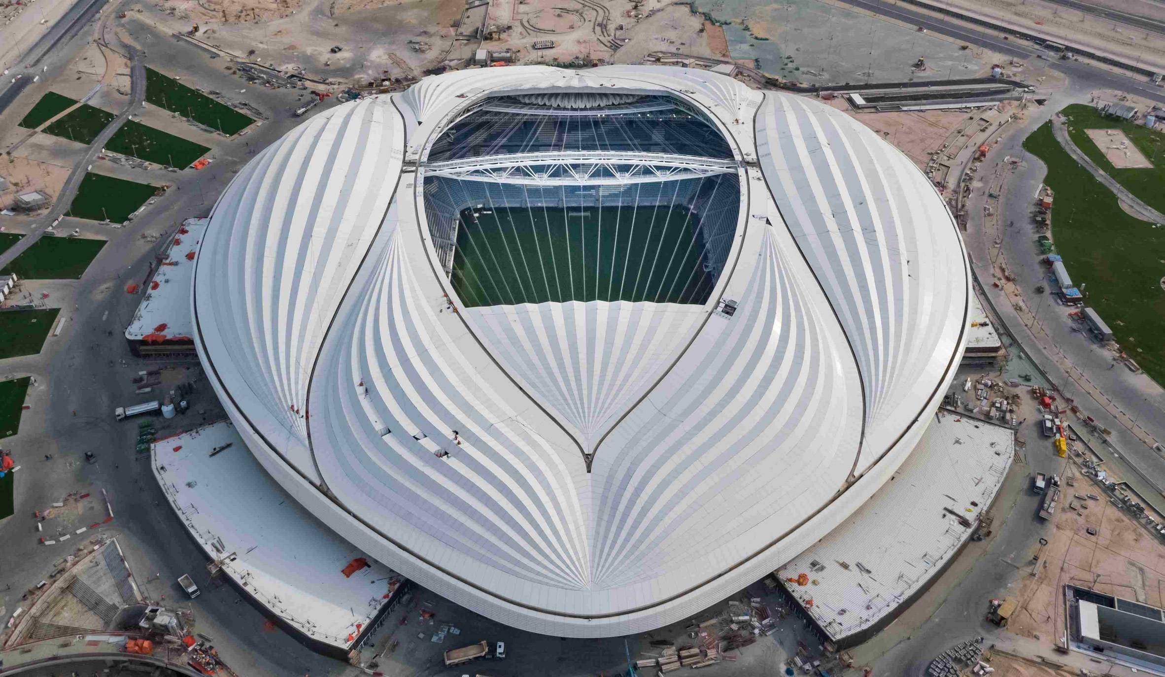首先卡塔尔将在2022年11月下旬至12月要主办世界杯,也正是因为世界杯