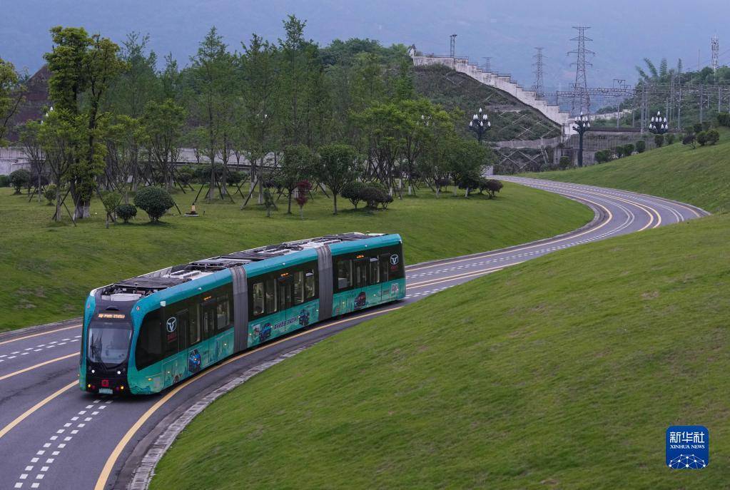 四川宜宾 持续发展壮大智轨电车产业 运营 车铁 线路