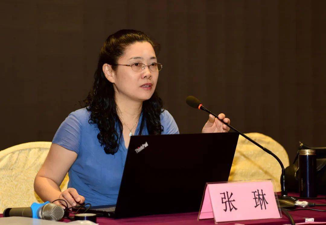 进行课后点评小幼部主任张琳河南省基础教育研究室↓↓↓《大小