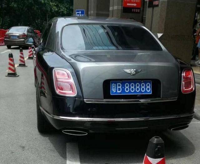 北上广深四块88888车牌都是谁的有钱没背景也不敢开上街