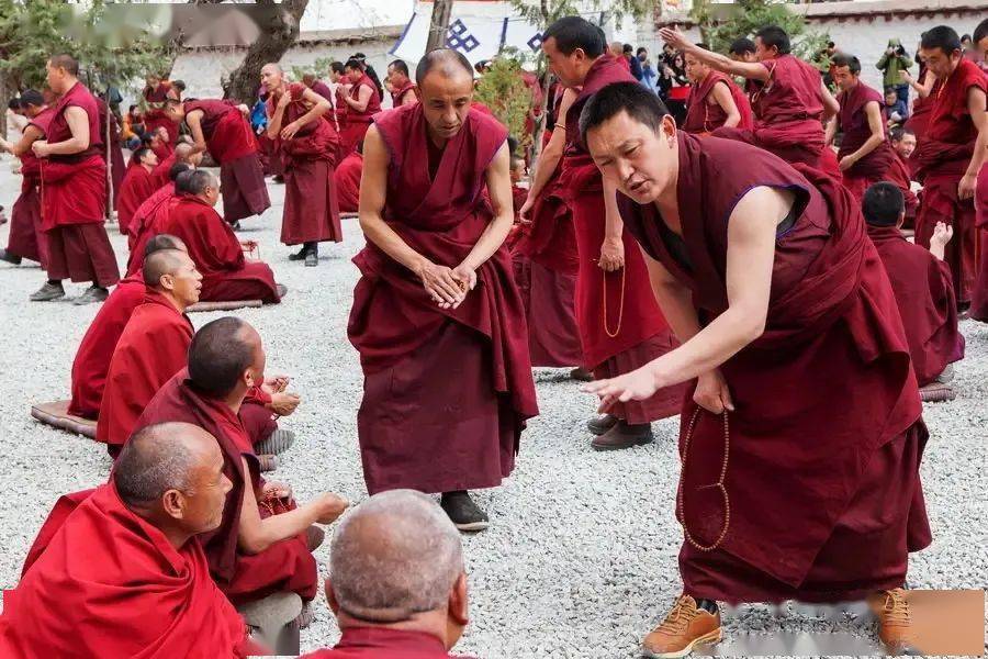 【罗布林卡】清乾隆二十年(1755年)达赖七世格桑嘉措在此建格桑颇章