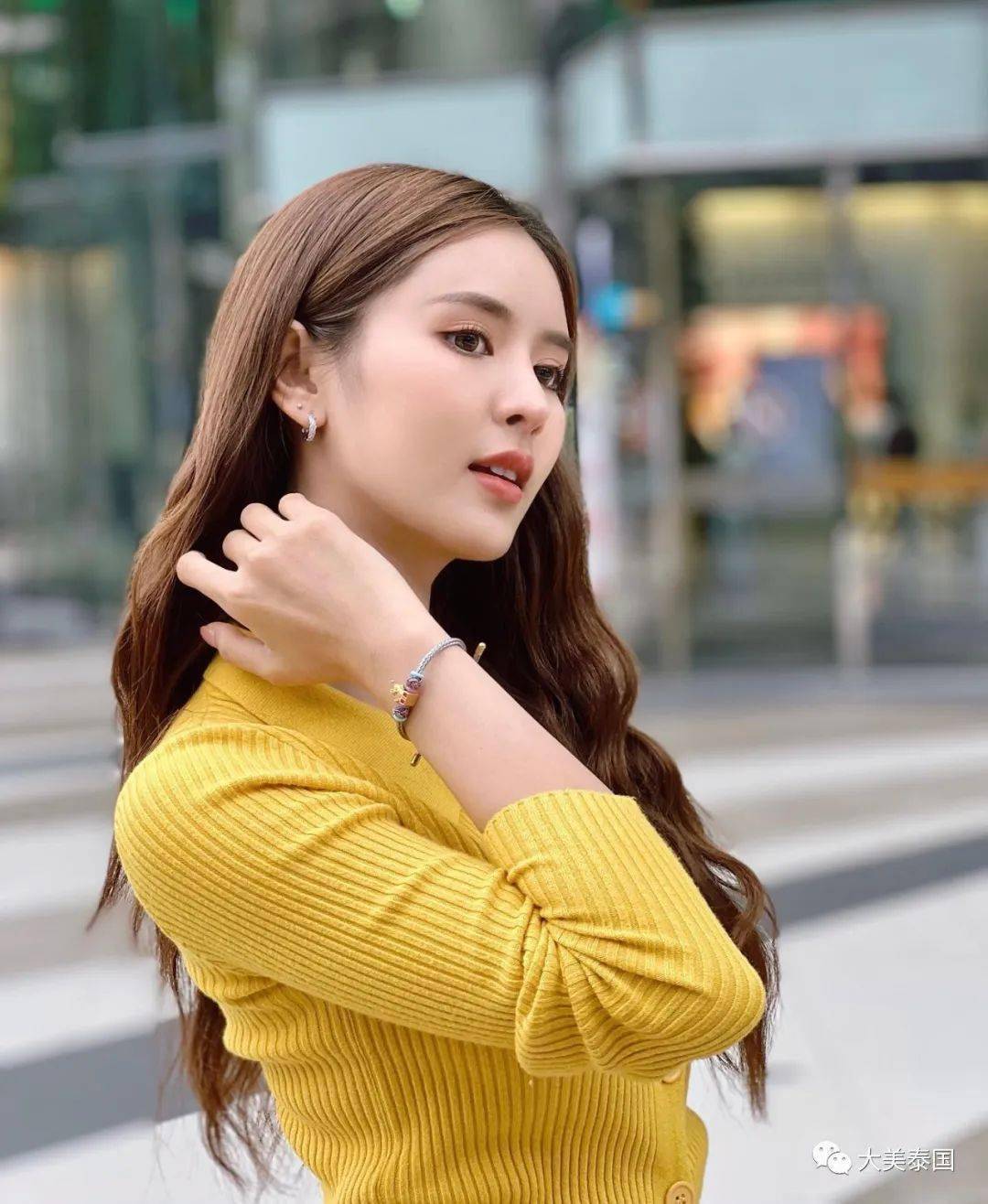 多才多艺还有颜这位泰国小姐姐令人心动不已