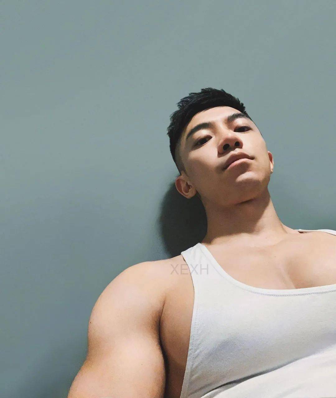 国产大胸弟私照曝光看完网友有了非分之想