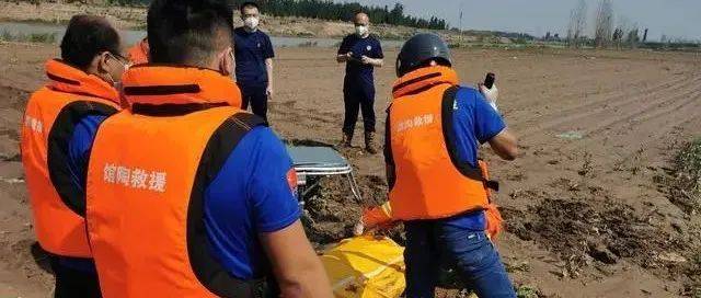 【寻尸启事】河滩救援泥泞难行 无名尸体亟待寻家_馆陶_运河_中心