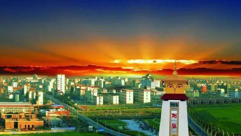 刚察县隶属于青海省海北藏族自治州,坐落于全国最美五大湖之首"青海湖