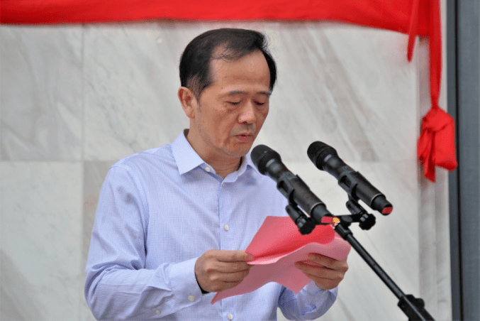 朱小理代表赣南师范大学对蓉江新区党工委,管委会长期以来的支持和