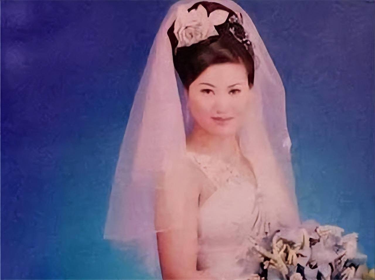 新婚女教师被丈夫杀害,凶手至今逍遥法外,9旬老父悬