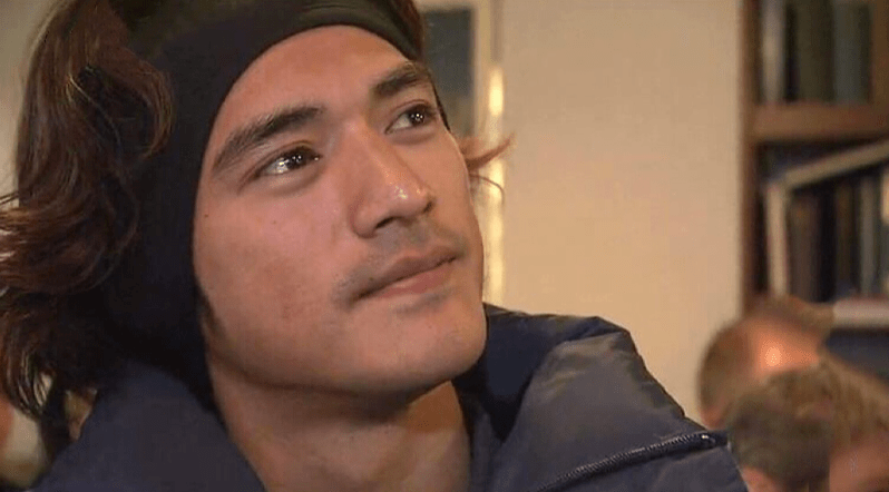 反正也是在家不如看看赏心悦目的金城武