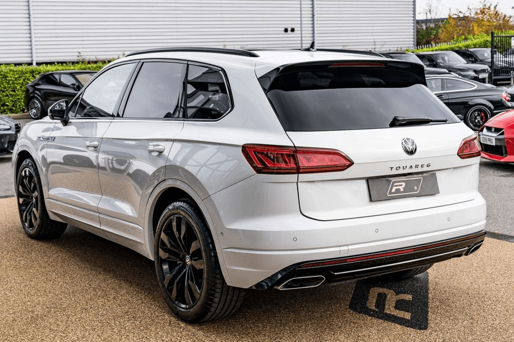 途锐r终于亮相运动元素浓郁30t8at加速媲美卡宴犀利