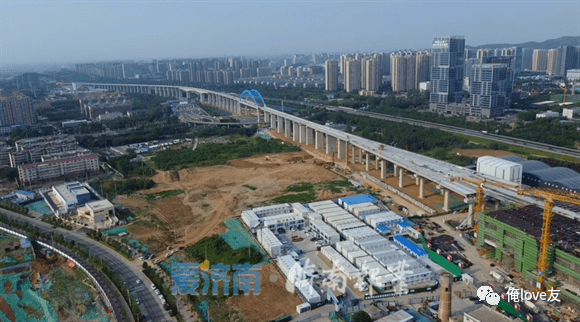 济莱高铁港沟站改名历城站长出地面呈现雏形