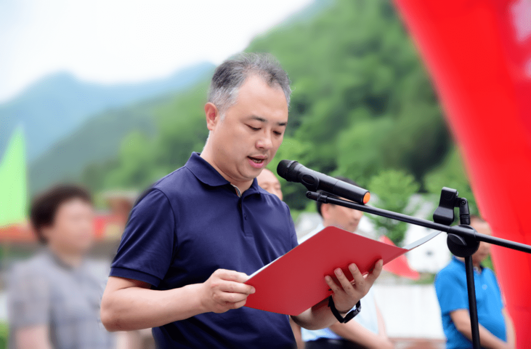 镇巴:五月里来好风光,巾帼插秧比赛忙_张林明_妇女_大赛