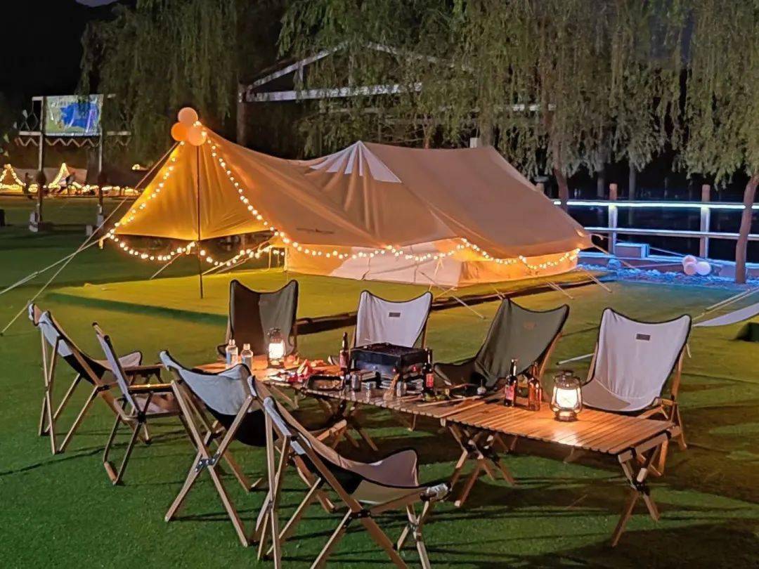 这座霸占初夏顶流的"莫奈花园",已美成了童话_景区_花海_帐篷