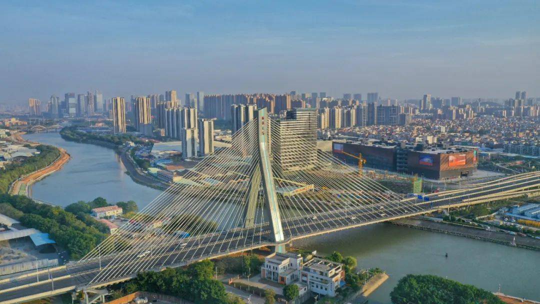 问题缓解佛山大道罗村至大沥太平段的沥桂大桥于2021年通车平洲大桥