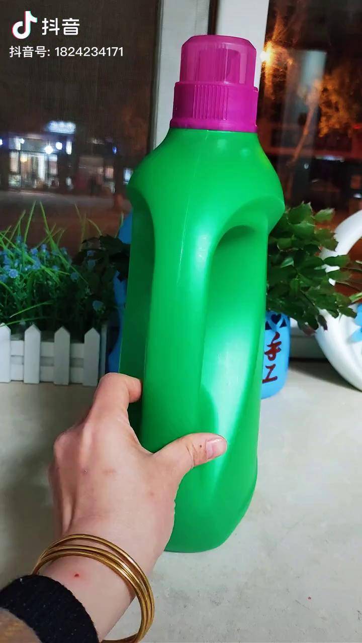 变废为宝 捡来的洗衣液瓶简单割一下,瞬间变的高大上,美!