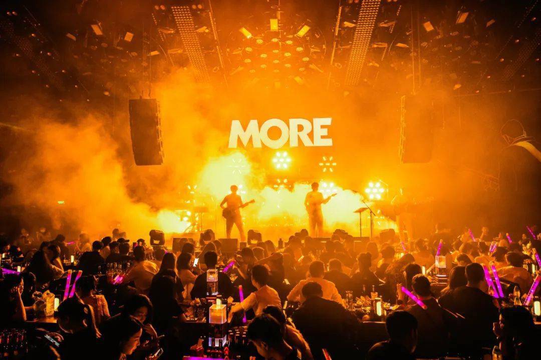 赫兹团队根据猫livehouse合肥店现场及要求,打造了契合