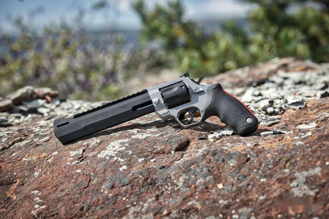 转轮手枪美图一脸憨厚满满安全感的胖大叔