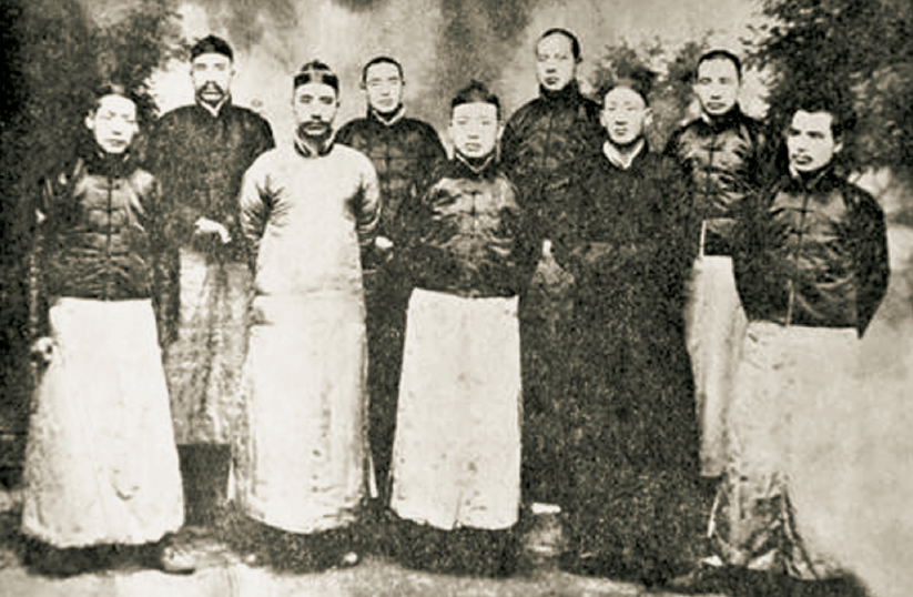 朱德(后排左一)与金汉鼎(前排右一)等同窗友人在四