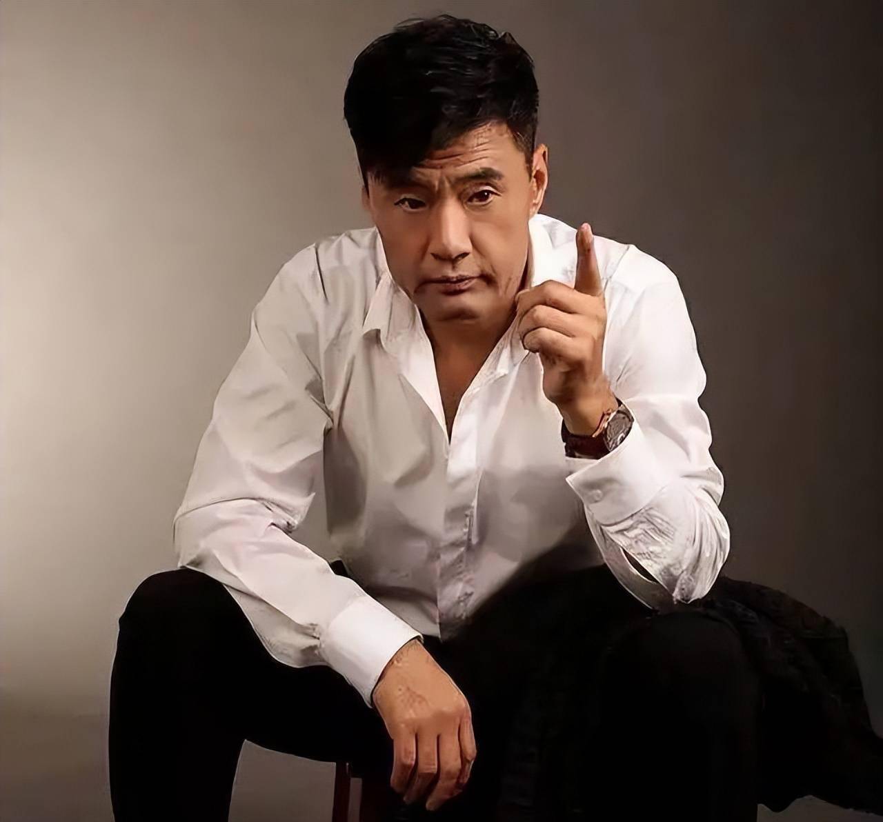 演员于荣光内地硬汉小生第一人被称为亚洲史泰龙