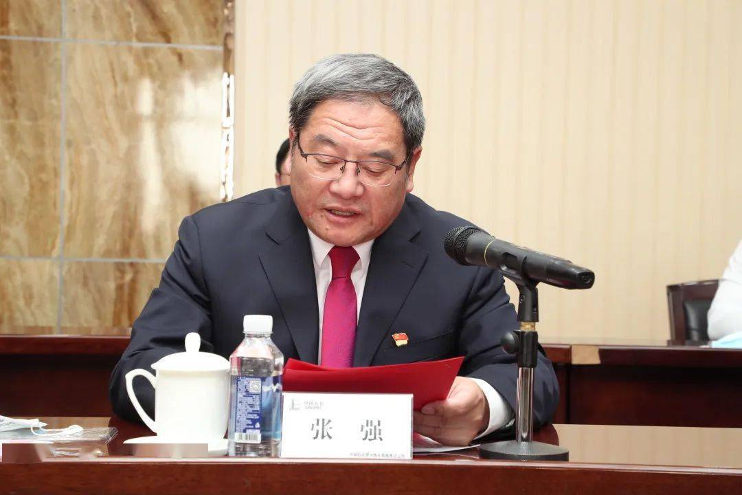 随后,项目管理公司执行董事,党委书记张强对双方正式签订战略合作框架