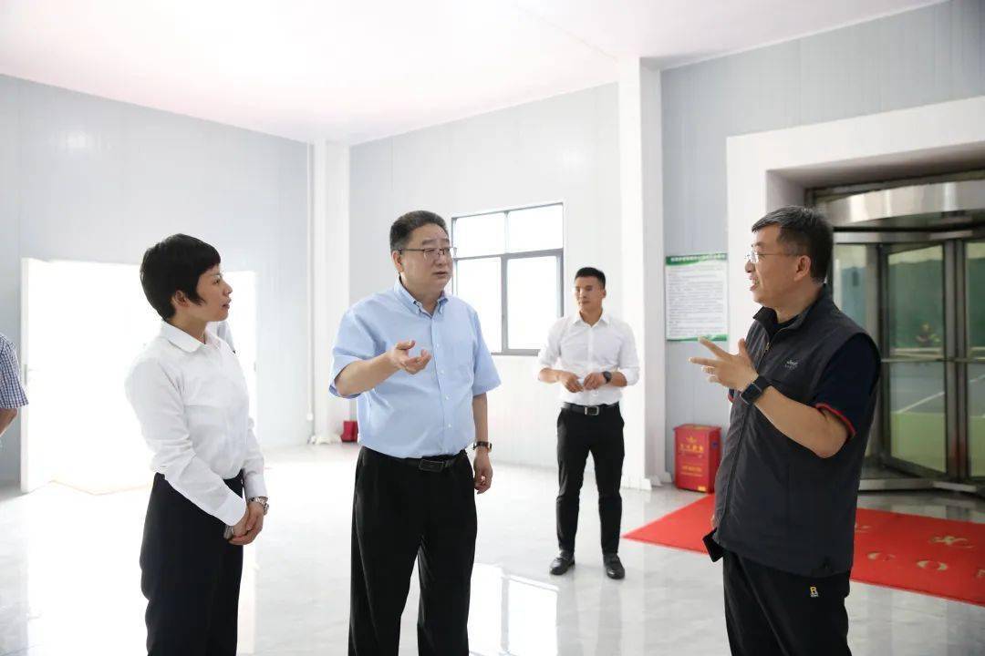 省体育局张亚东副局长一行来东调研省运会筹办情况