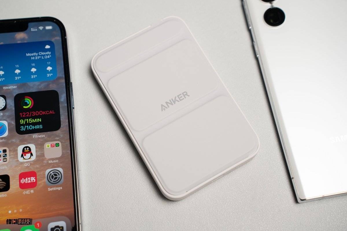 有颜有实力的应急补电新选择 Anker安克maggo磁吸无线充电宝 Iphone 手机 吸附