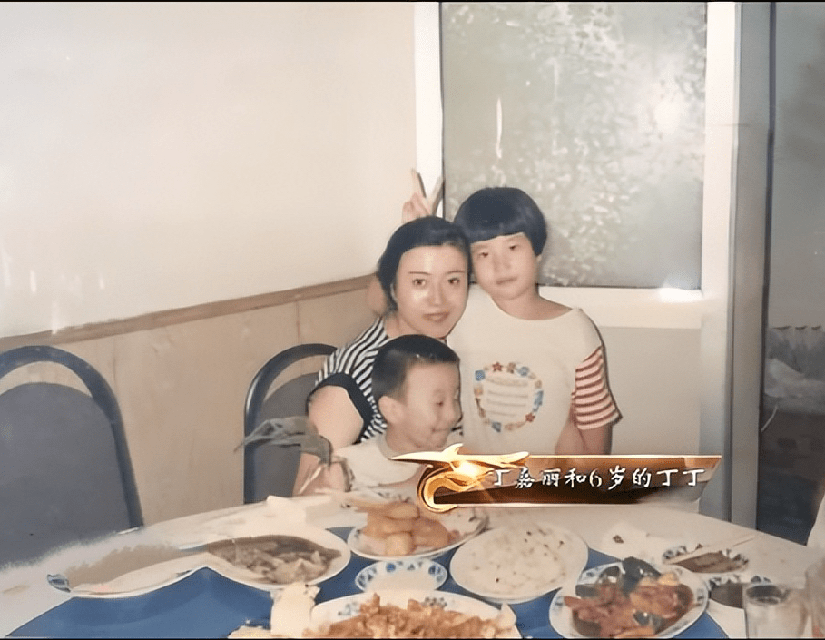 胡广川_国家话剧院_男生