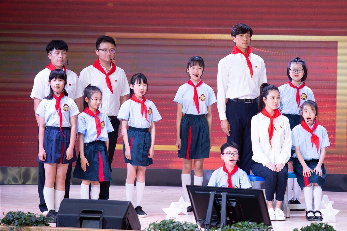 5月31日,在六一兒童節即將到來之際,武漢市青山區紅鋼城小學一,二年級