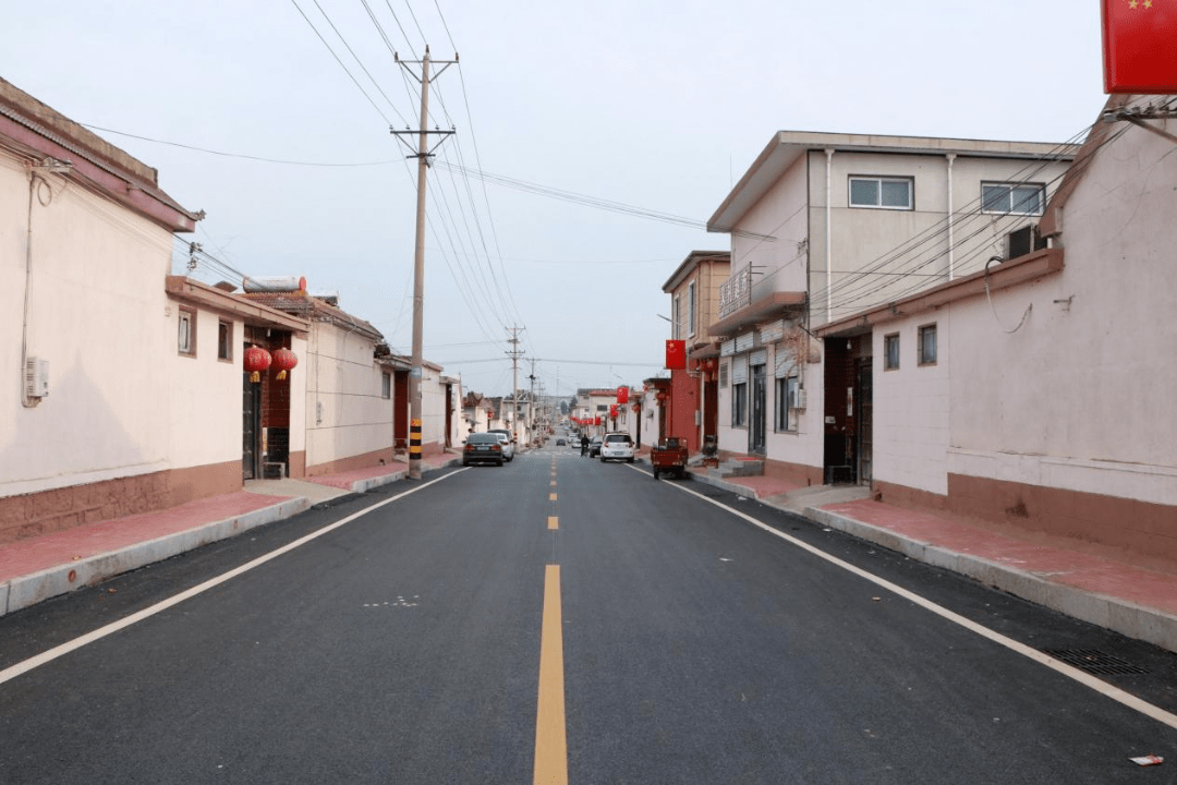 的时间这个光荣而艰巨的使命接过带领花埠圈村发展前进我重返家乡于是