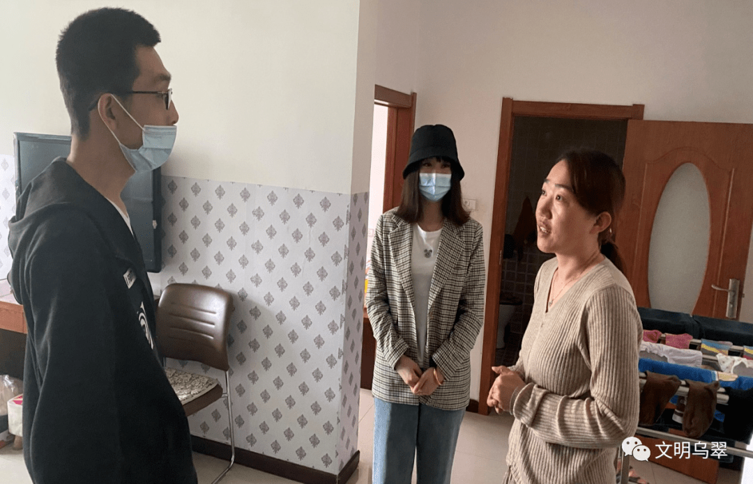 区国家保密局开展六一送温暖活动慰问结对帮扶学生