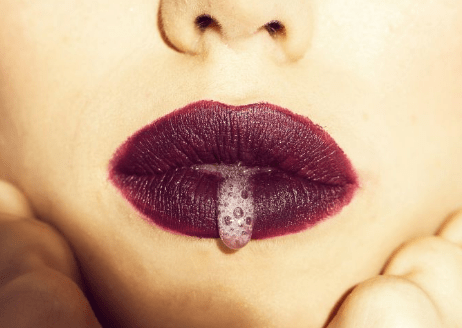 吐痰带血是什么原因引起的