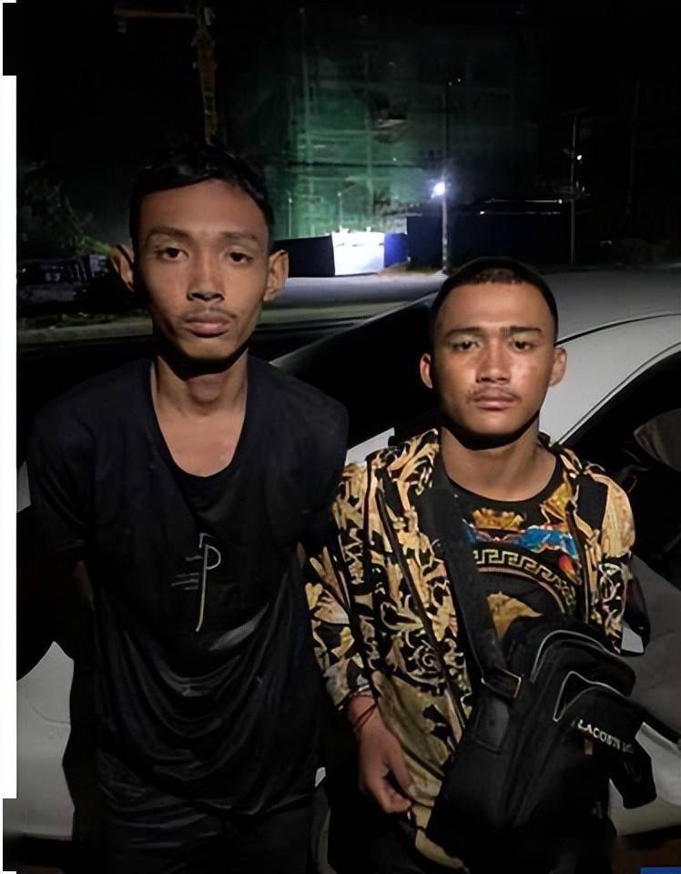 8名飞车党抢劫遇巡警其中4人被捕