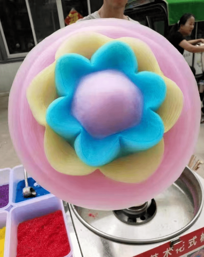 花式棉花糖如今的棉花糖制作过程赏心悦目颜色丰富多彩,造型多样化