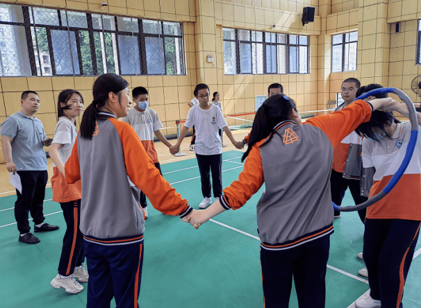 心灵奇旅逐光而行福州三中晋安校区525心理健康大型趣味游园会
